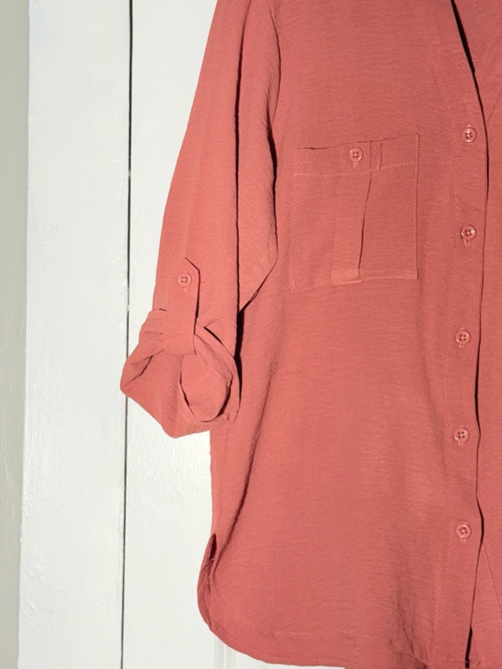 Women's Rose Clay Roll-Tab Sleeve Blouse Button Up Top - Size M - Picture 3 of 5